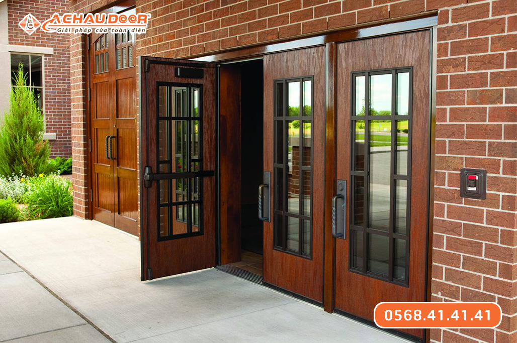 Mẫu cửa nhôm vân gỗ 2 cánh