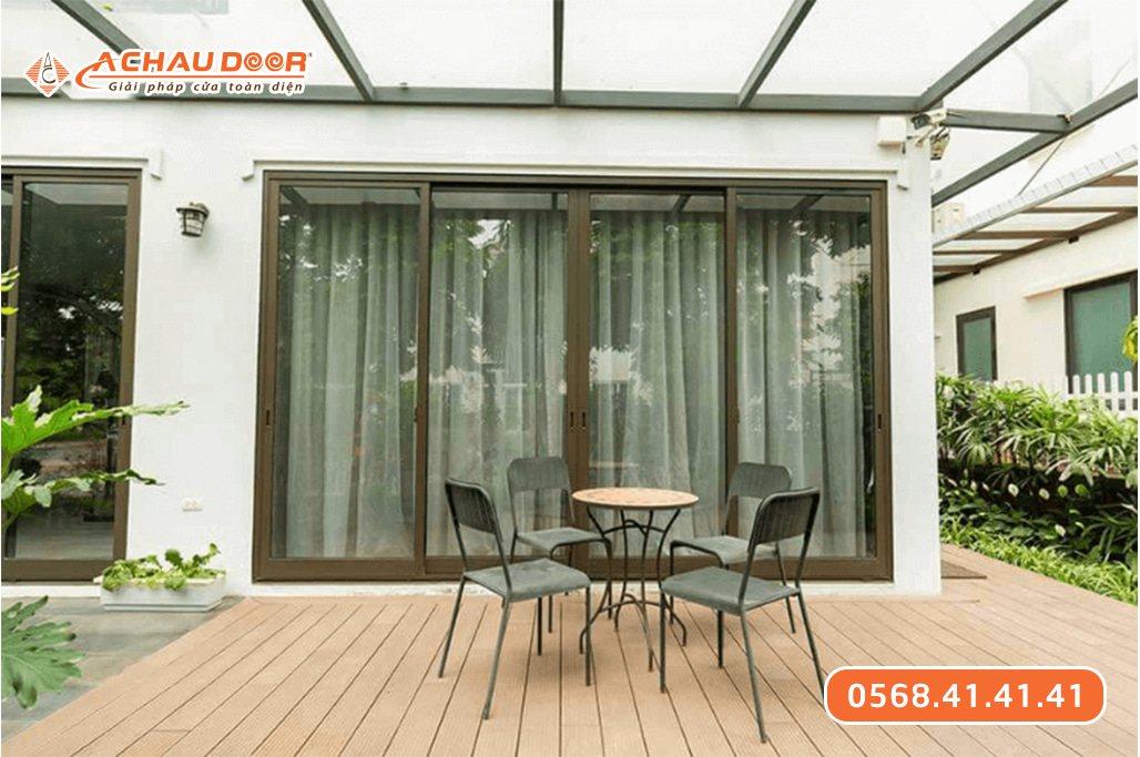 Cửa nhôm kính 4 cánh mở lùa
