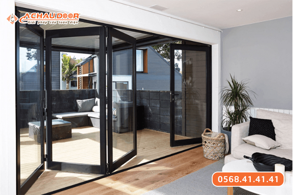 Cửa nhôm kính 4 cánh xếp trượt dành cho lối đi chính