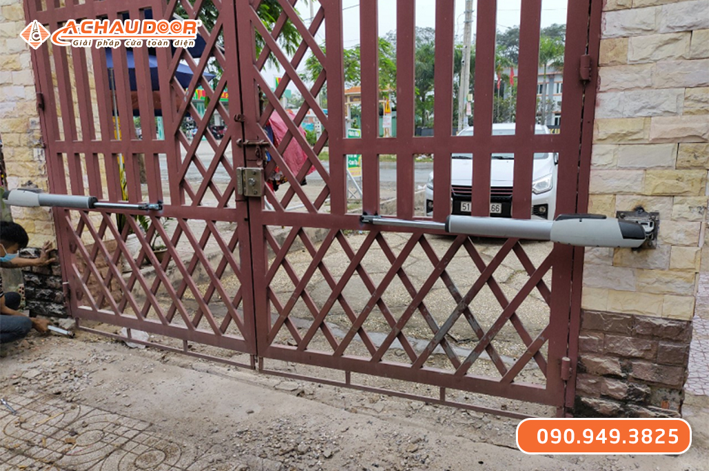 Cổng tự động tay đòn Đài Loan